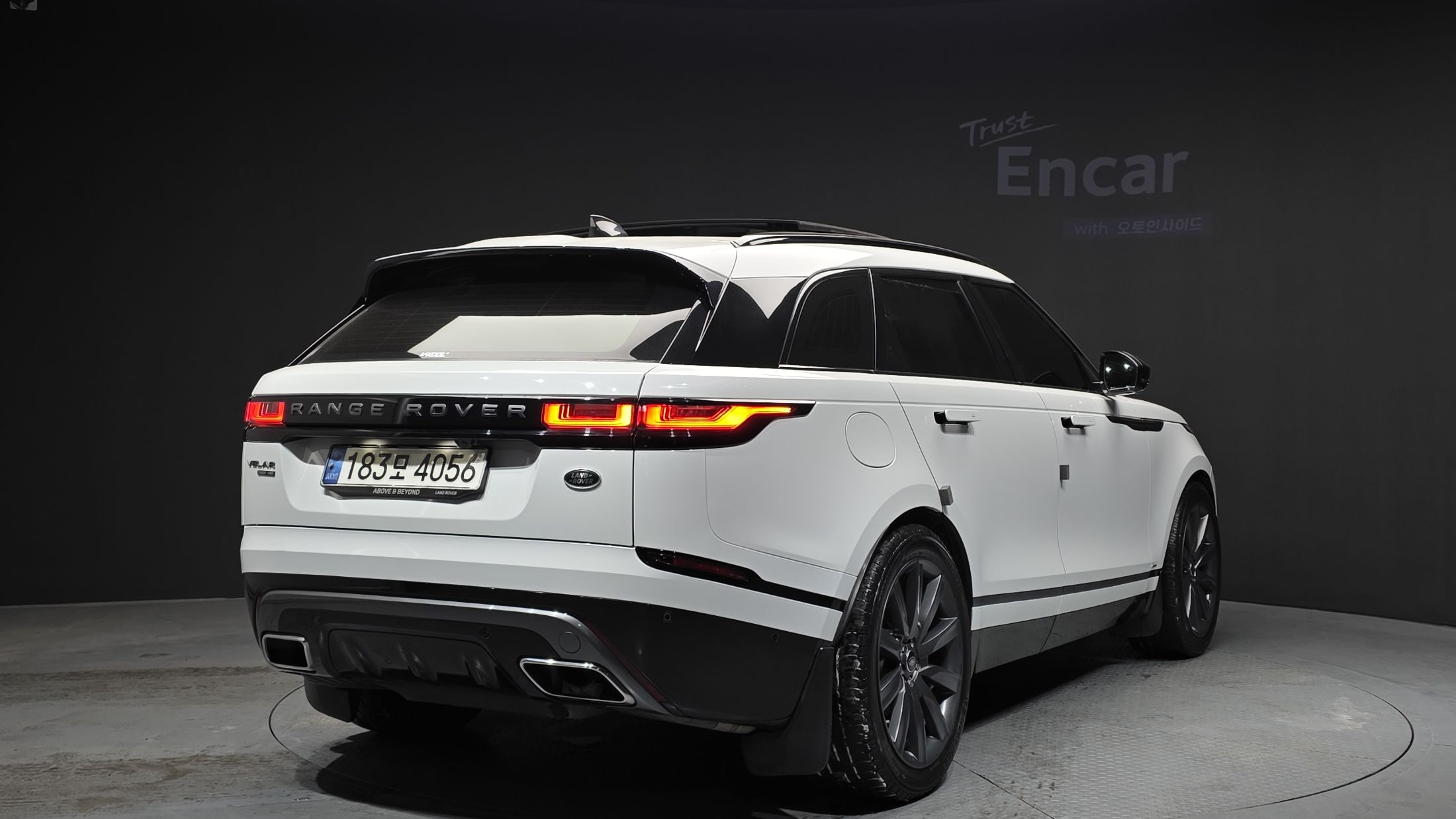 LAND ROVER RANGE ROVER VELAR 2020