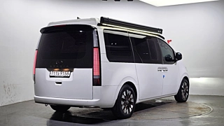 HYUNDAI STARIA 2024