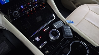 JEEP GRAND CHEROKEE WL 2023