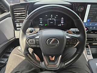LEXUS LM  2 GENERATION 500h Royal 2024