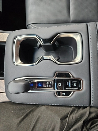 LEXUS LM  2 GENERATION 500h Royal 2024