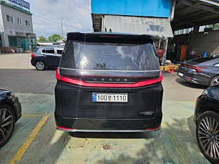 LEXUS LM  2 GENERATION 500h Royal 2024