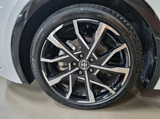 TOYOTA PRIUS 2023