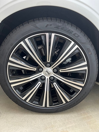 VOLVO S90 2025