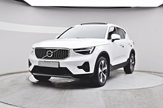VOLVO XC40  B4  &#51 2024