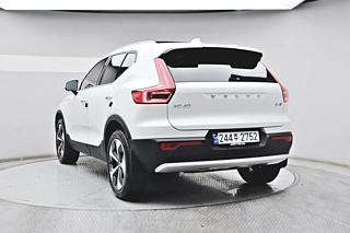 VOLVO XC40  B4  &#51 2024