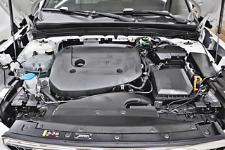 VOLVO XC40  B4  &#51 2024