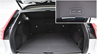 VOLVO XC40  B4  &#51 2024