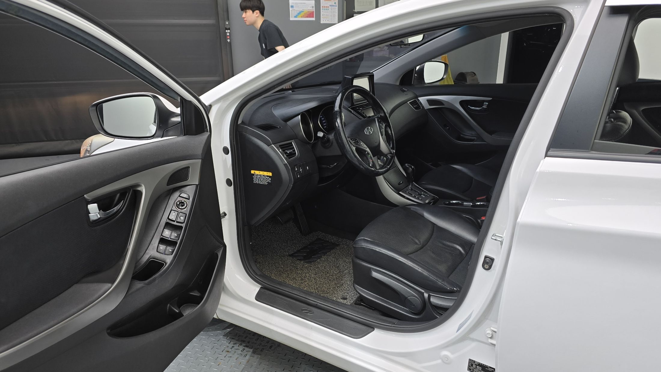 HYUNDAI AVANTE MD 2013