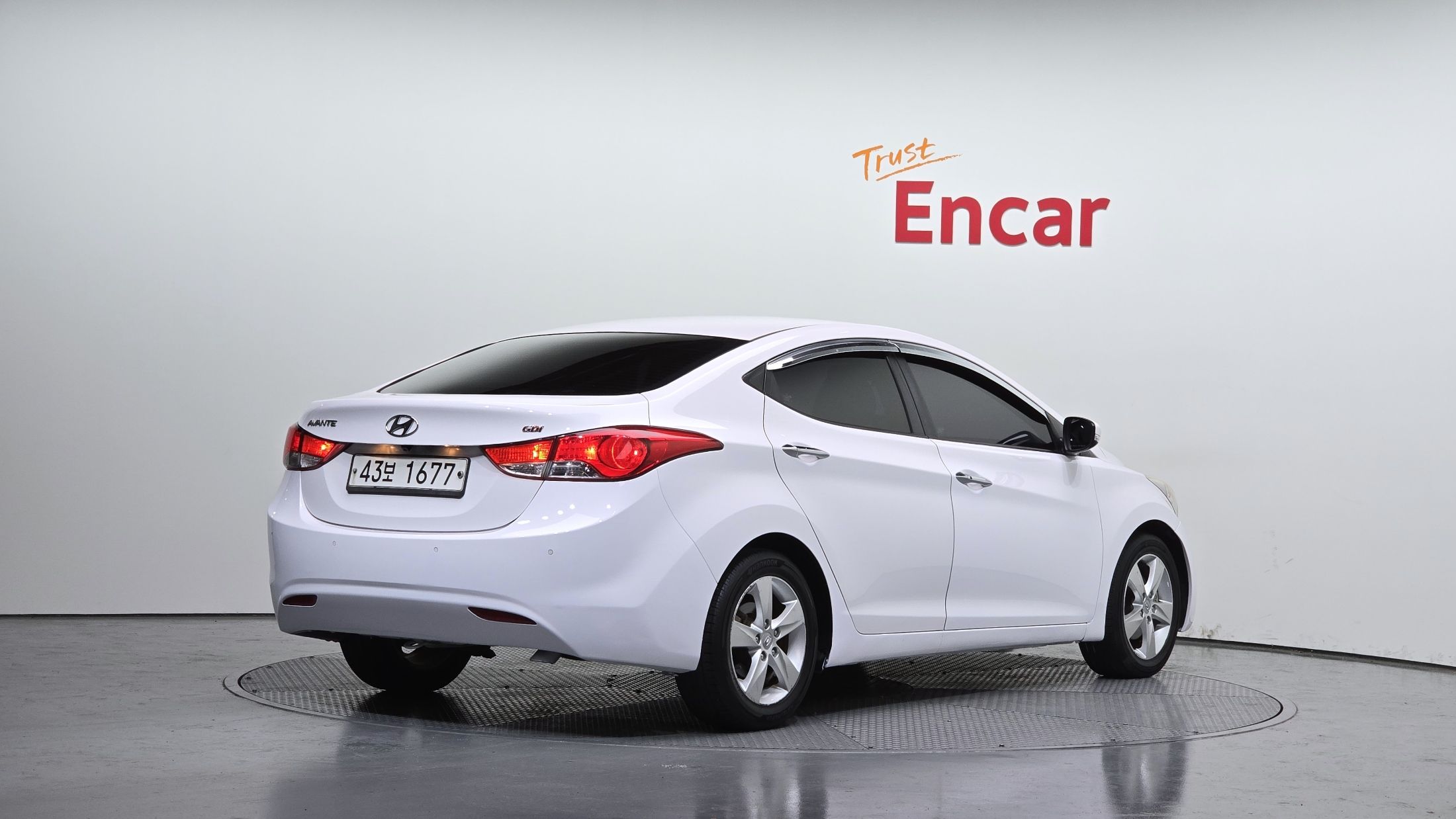 HYUNDAI AVANTE MD 2013