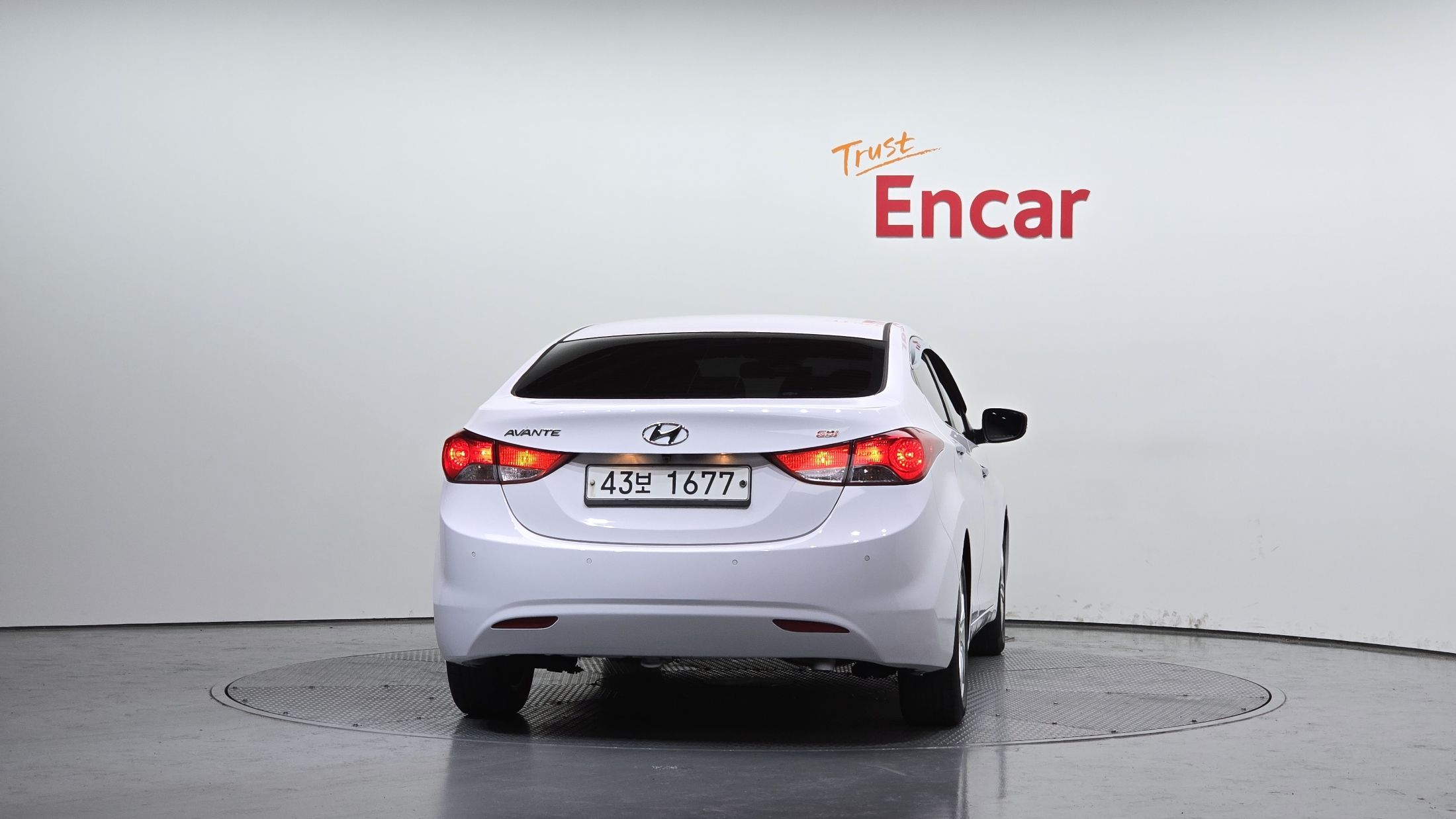 HYUNDAI AVANTE MD 2013