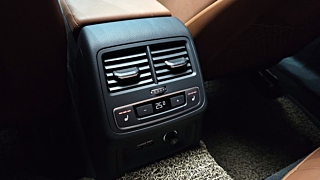AUDI A4 B9 2023