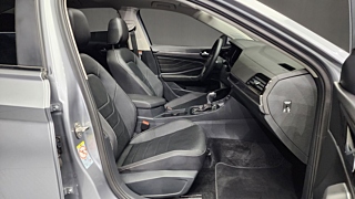 VOLKSWAGEN JETTA 2024