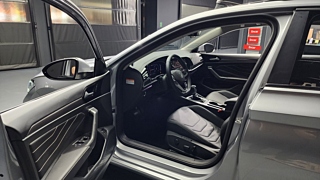 VOLKSWAGEN JETTA 2024