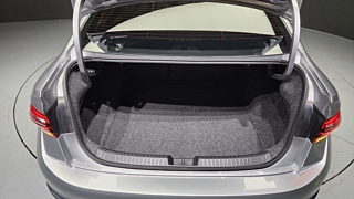 VOLKSWAGEN JETTA 2024