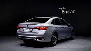 VOLKSWAGEN JETTA 2024