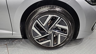 VOLKSWAGEN JETTA 2024
