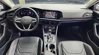 VOLKSWAGEN JETTA 2024