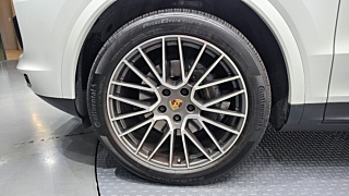 PORSCHE CAYENNE PO536 2021