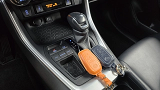 TOYOTA RAV4 2019