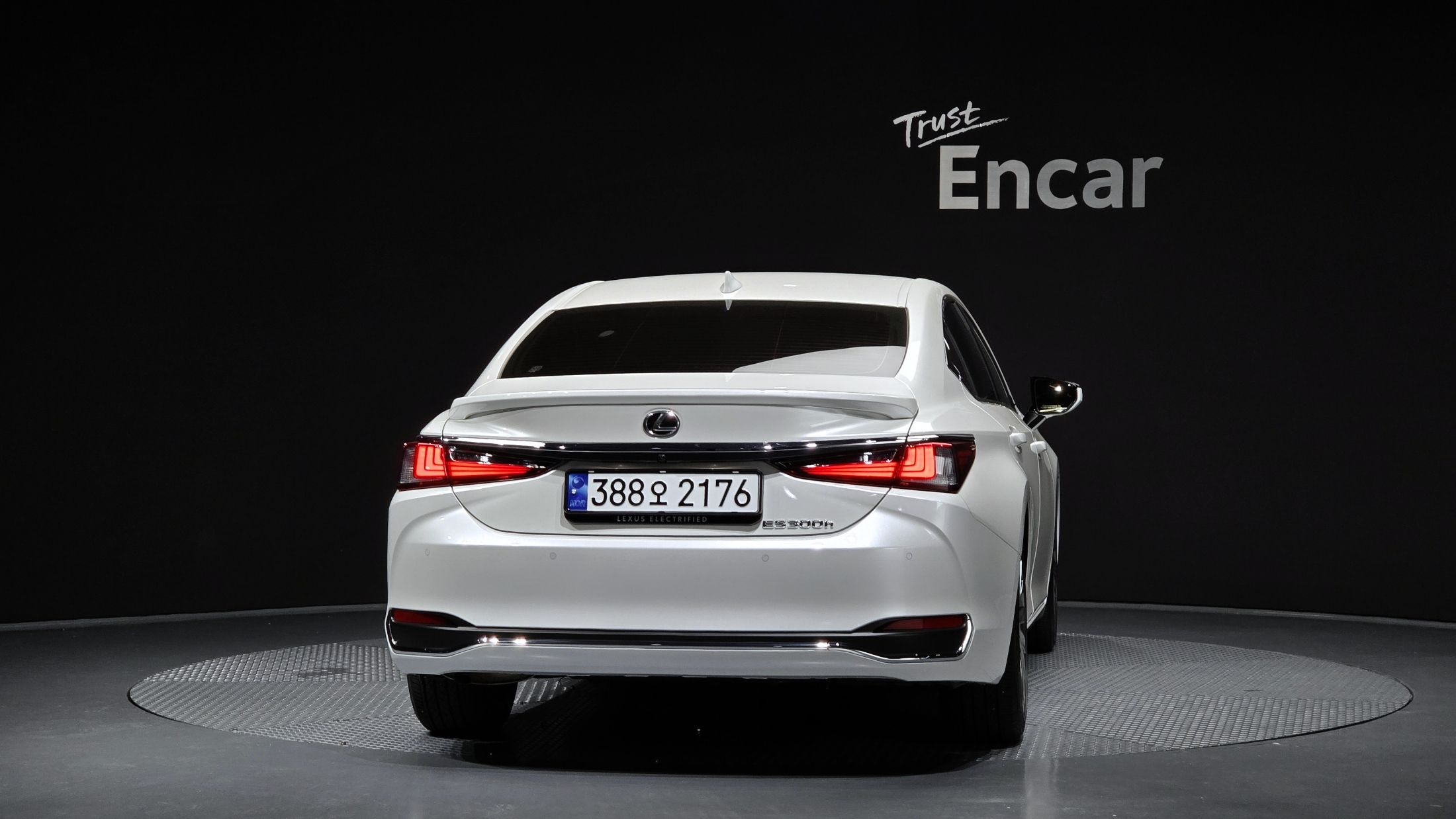 LEXUS ES300H 2024