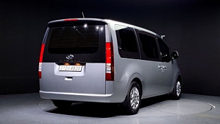 HYUNDAI STARIA 2023