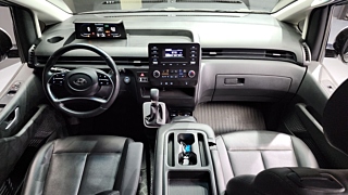 HYUNDAI STARIA 2023