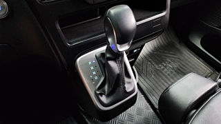 HYUNDAI STARIA 2023