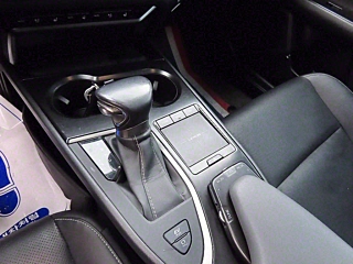 LEXUS UX250H  2.0 2WD 2019