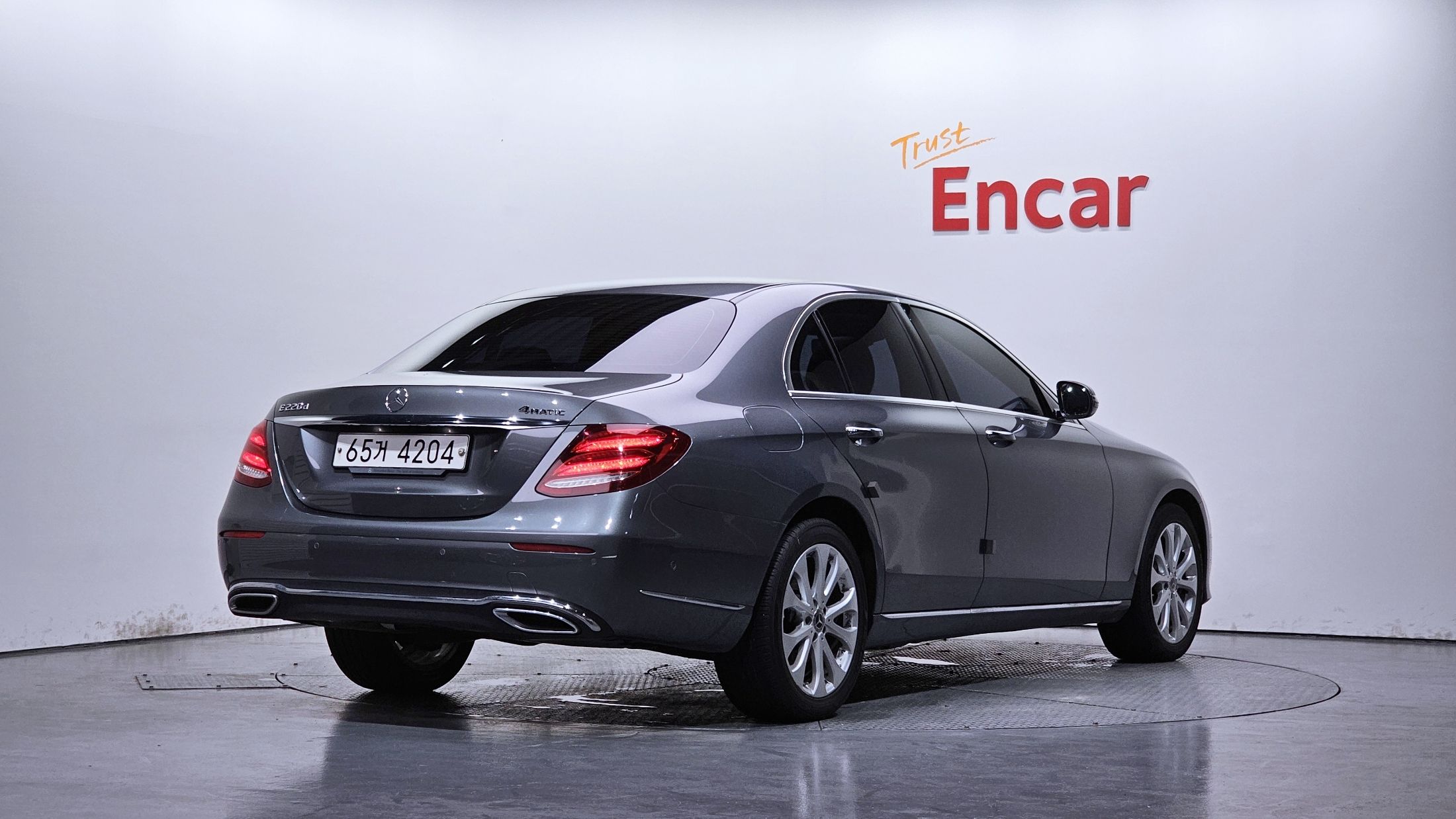 MERCEDES BENZ E-CLASS W213 2017