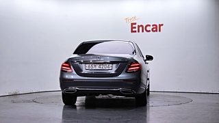 MERCEDES BENZ E-CLASS W213 2017