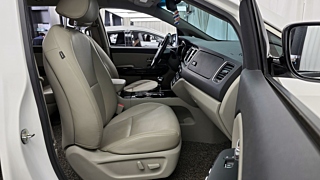 KIA CARNIVAL 2018