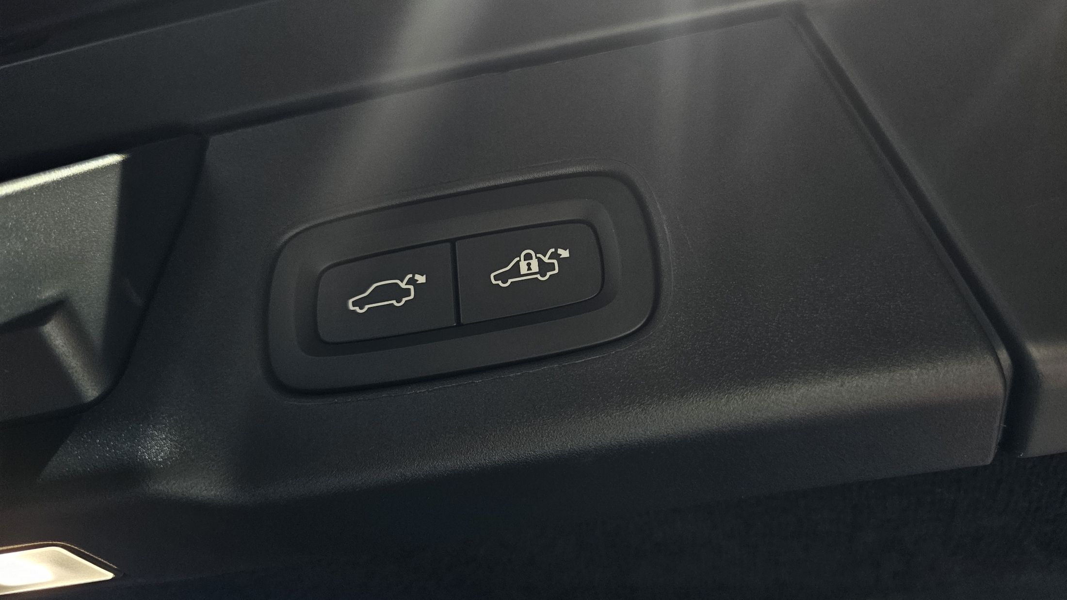 VOLVO V90 CROSS COUNTRY 2022