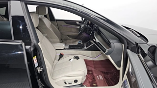 AUDI A7 4K 2021