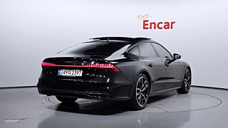 AUDI A7 4K 2021