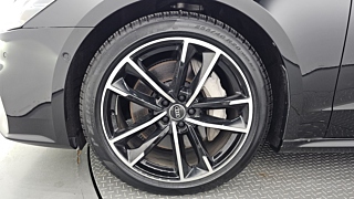 AUDI A7 4K 2021