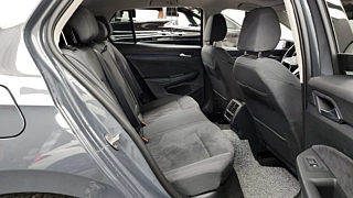 VOLKSWAGEN GOLF  8 GENERATION 2.0 TDI Prestige 2024