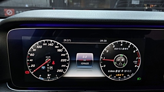 MERCEDES BENZ E-CLASS W213 2017