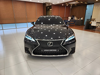 LEXUS LS500H 2025