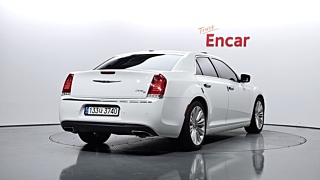 Заказать CHRYSLER 300C