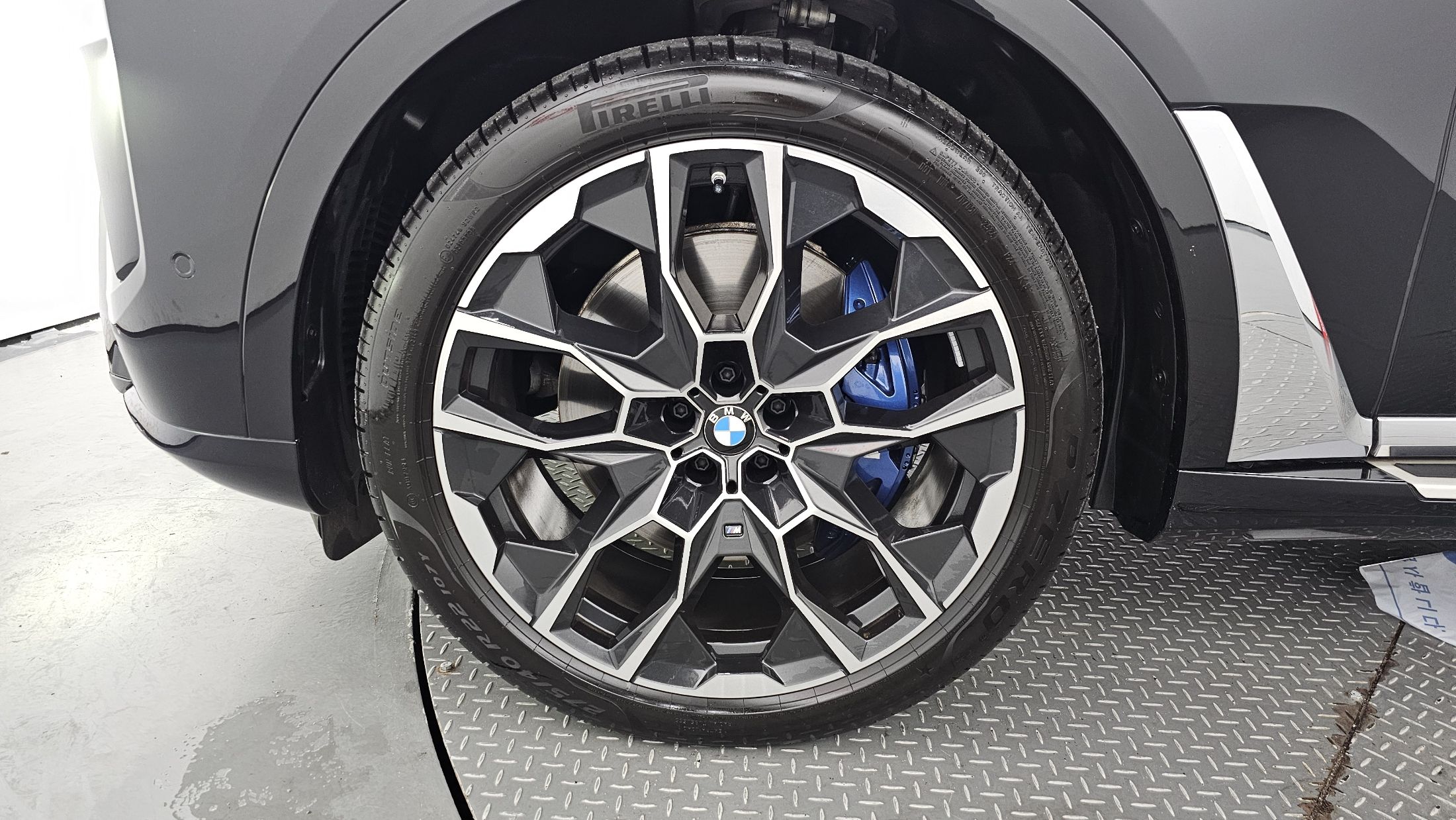 BMW X7 G07 2024
