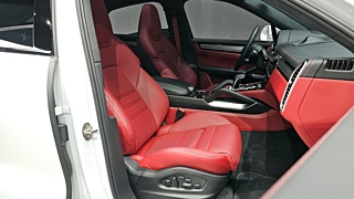 PORSCHE CAYENNE PO536 2023