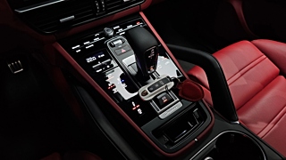 PORSCHE CAYENNE PO536 2023
