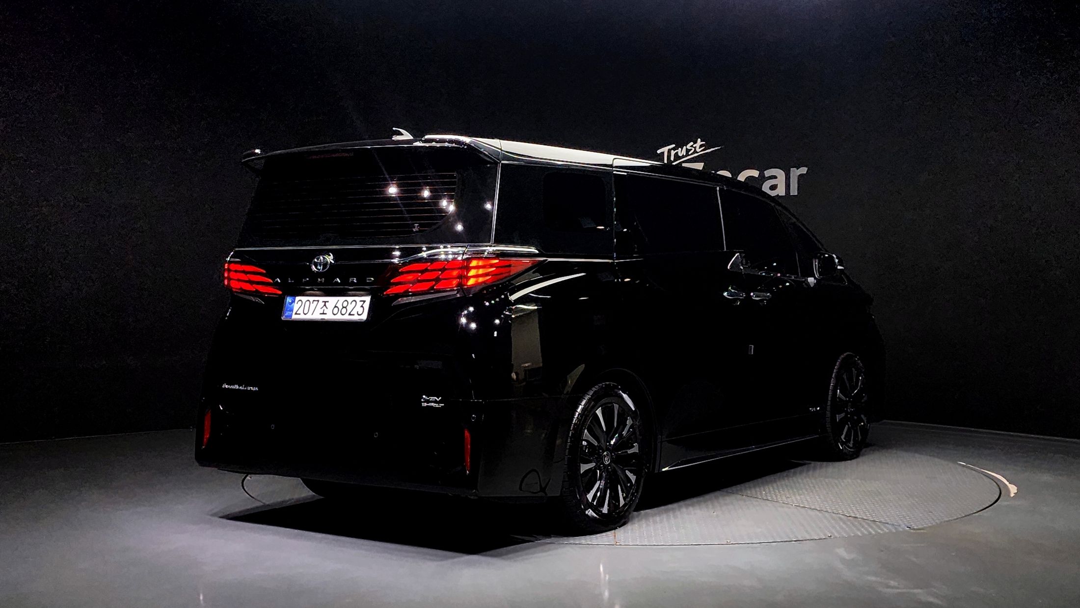 TOYOTA ALPHARD 2025