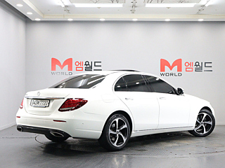 MERCEDES BENZ E-CLASS W213 2019