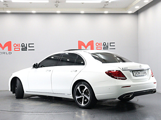 MERCEDES BENZ E-CLASS W213 2019