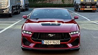 FORD MUSTANG 2024