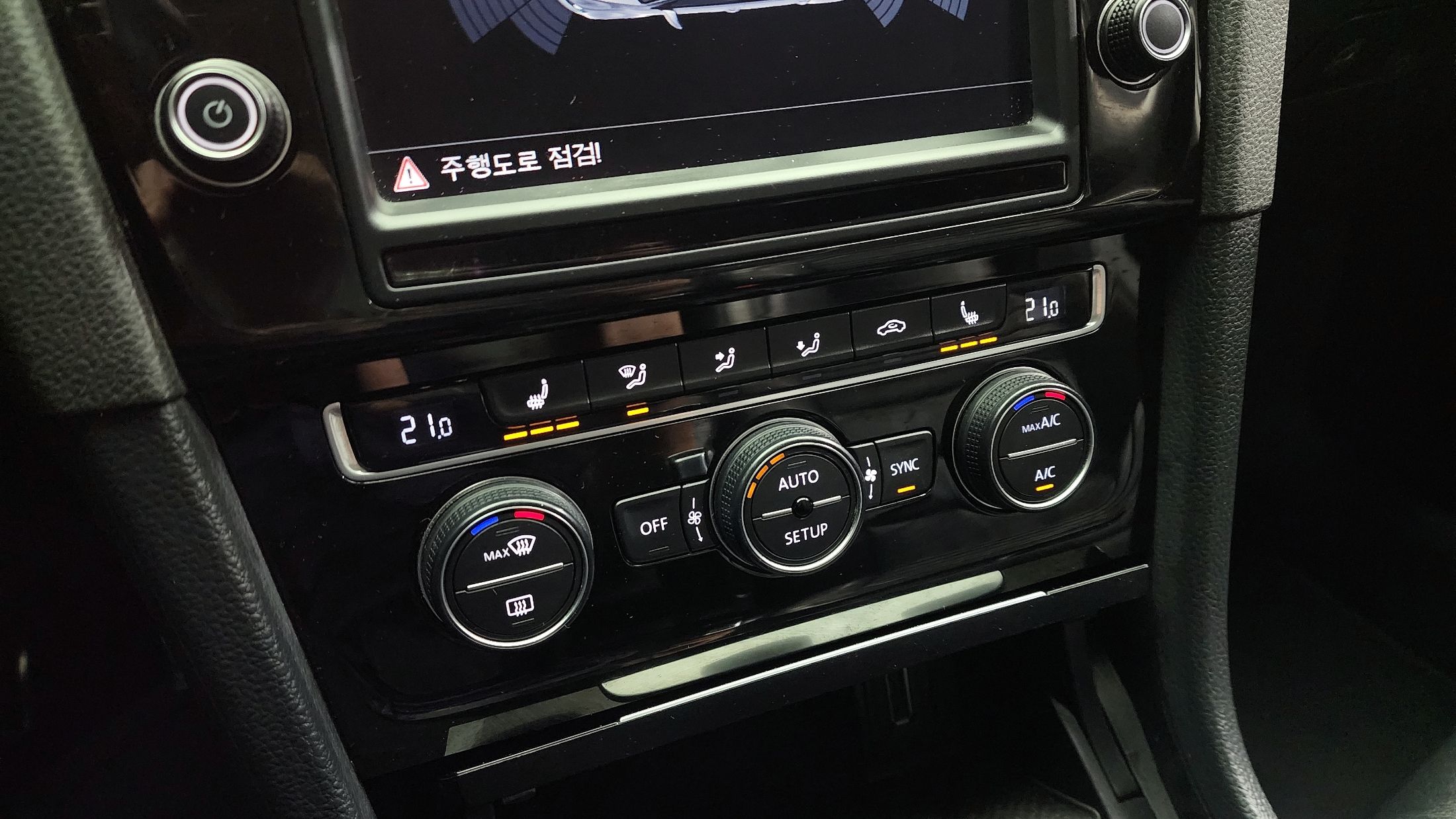 VOLKSWAGEN GOLF 2013