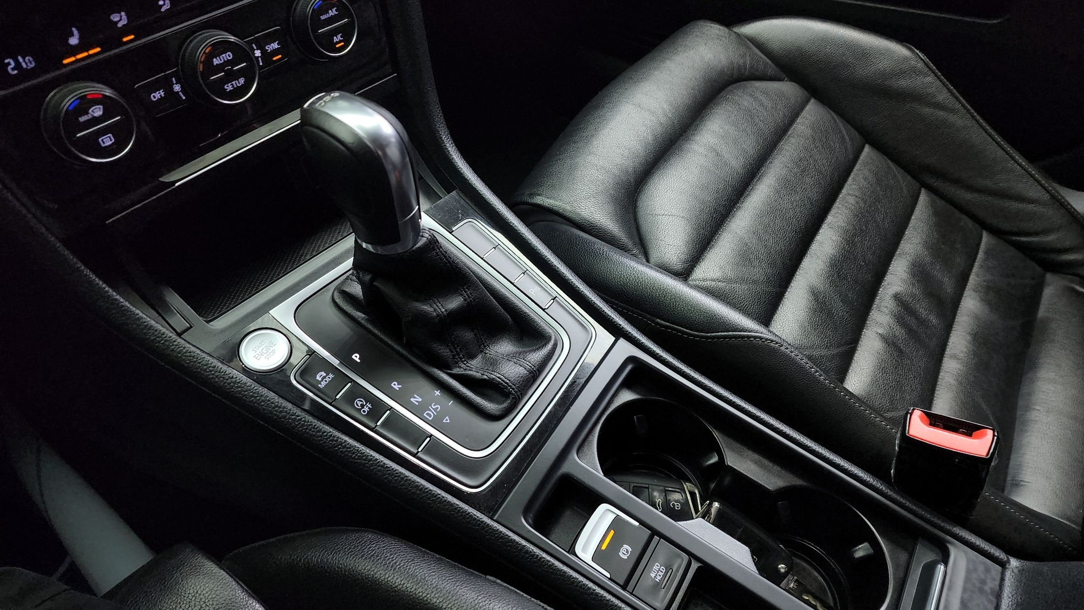 VOLKSWAGEN GOLF 2013