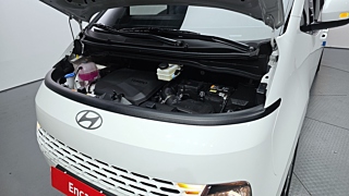 HYUNDAI STARIA 2025